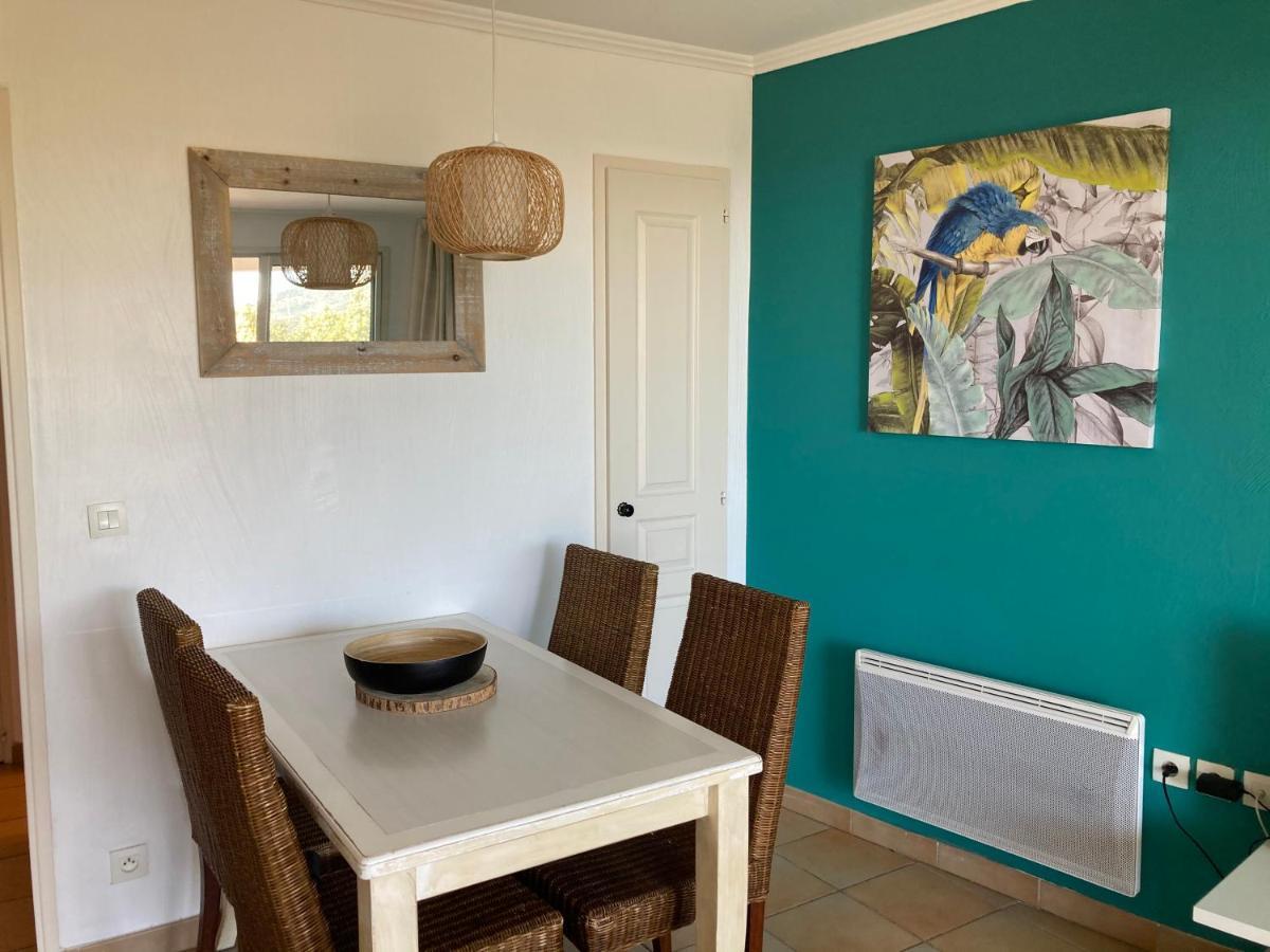 Vue mer 4 pers Les Restanques 2149 Grimaud Eksteriør bilde