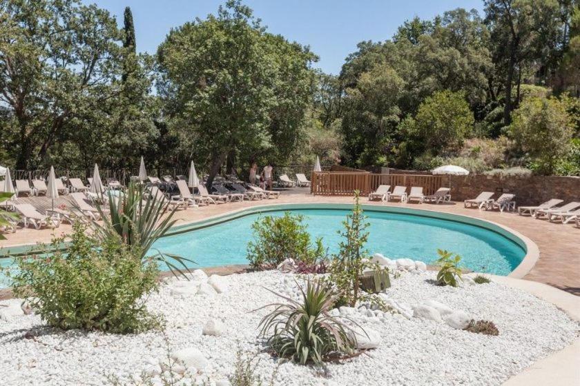 Vue mer 4 pers Les Restanques 2149 Grimaud Eksteriør bilde